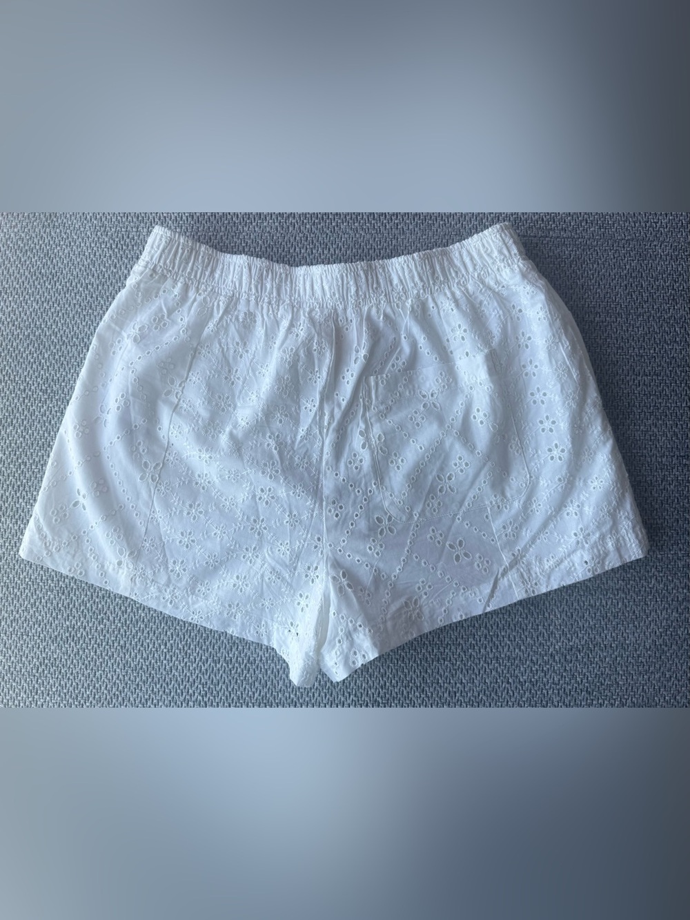 Thread & Supply Eyelet Cotton Shorts | NWT | Medium | White | 100% Cotton